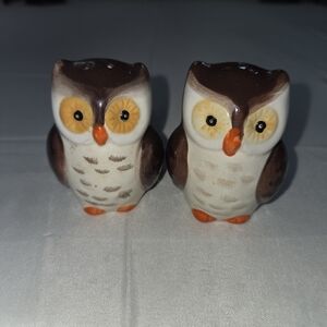 Vintage Owl Salt and Pepper Shakers.